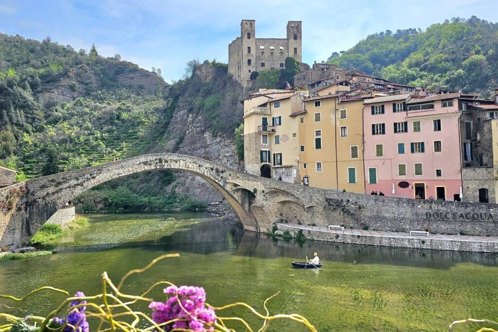 Car.Lo. Casa Vacanze Dolceacqua Luaran gambar