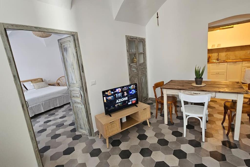 Car.Lo. Casa Vacanze Dolceacqua Luaran gambar